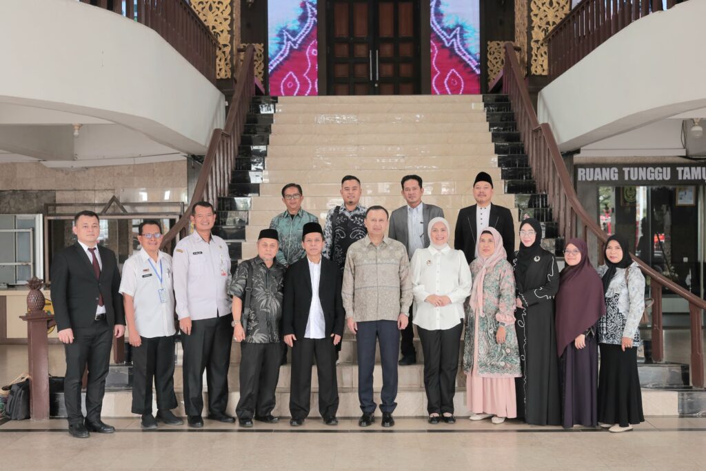 Uzbekistan Garap Pasar Wisata Religi Banjarmasin, Dubes Oybek Eshonov Tawarkan Skema Ziarah Plus