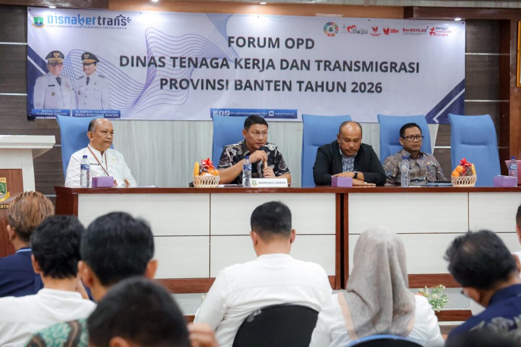 Sekda Deden Minta Upaya Peningkatan Penyerapan Tenaga Kerja Terlatih Sekda Deden Minta Upaya Peningkatan Penyerapan Tenaga Kerja Terlatih