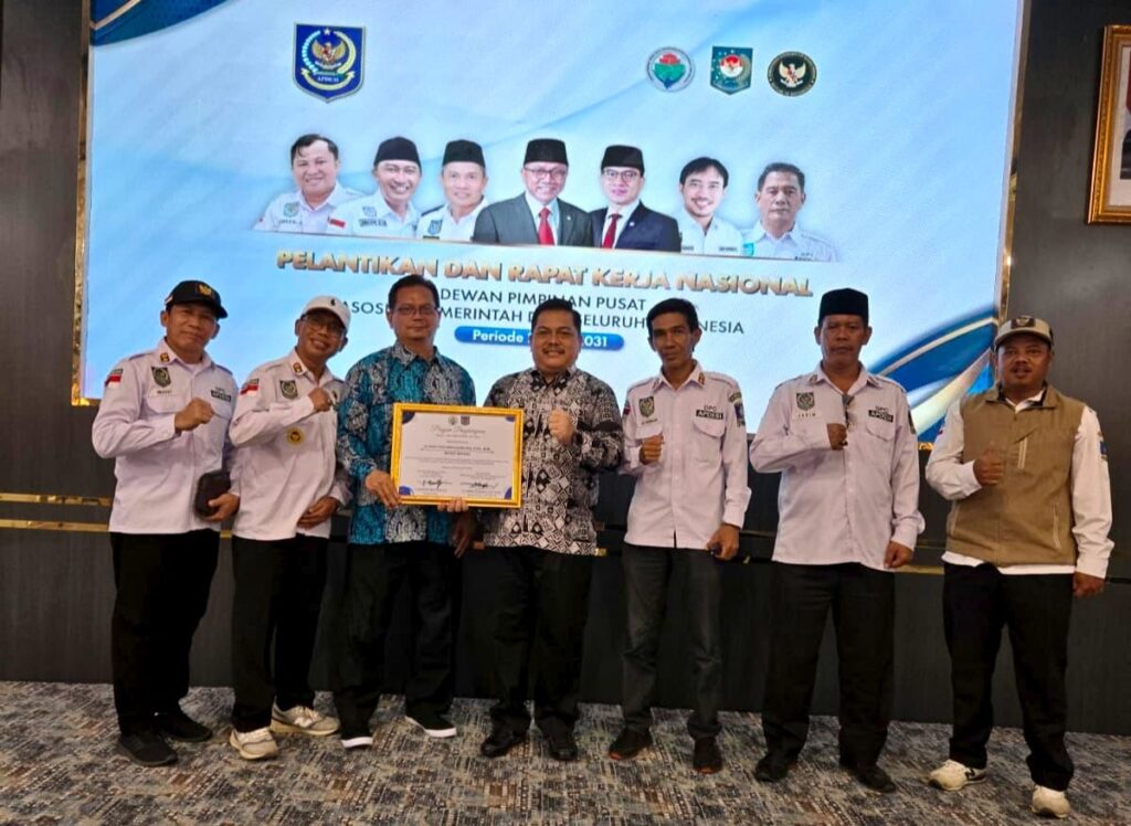 DPP APDESI Anugerahi Penghargaan Tata Kelola Desa untuk Kabupaten Serang DPP APDESI Anugerahi Penghargaan Tata Kelola Desa untuk Kabupaten Serang