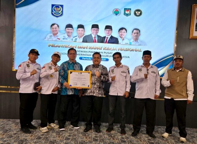 DPP APDESI Anugerahi Penghargaan Tata Kelola Desa untuk Kabupaten Serang