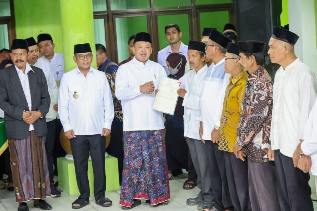 Bersama Menteri ATR/BPN, Andra Soni Dorong Percepatan Sertifikasi Tanah Wakaf di Banten