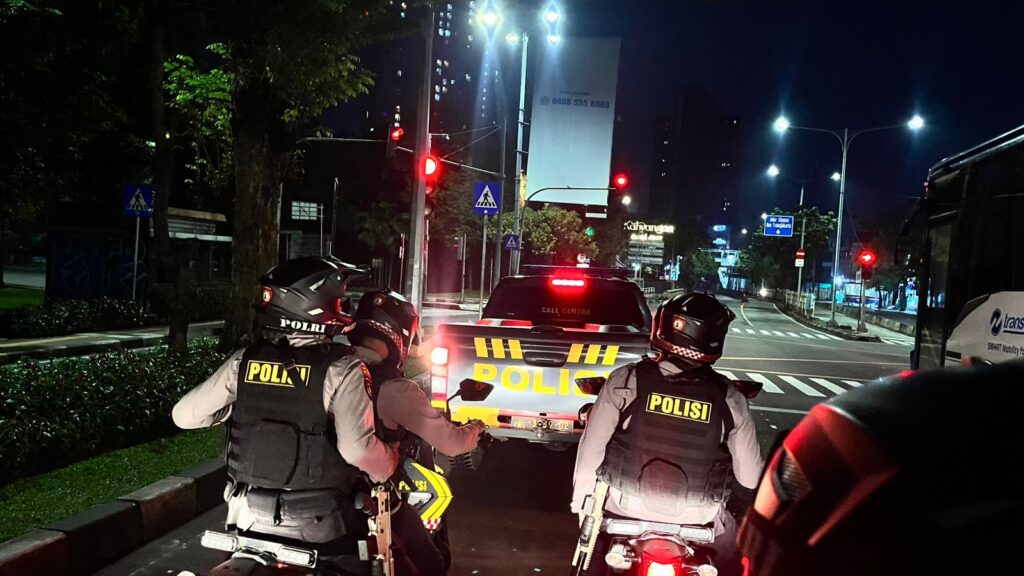 Jaga Kekhusyukan Ramadan, Detasemen Perintis Baharkam Polri Sisir Titik Rawan di Jaksel Jaga Kekhusyukan Ramadan, Detasemen Perintis Baharkam Polri Sisir Titik Rawan di Jaksel