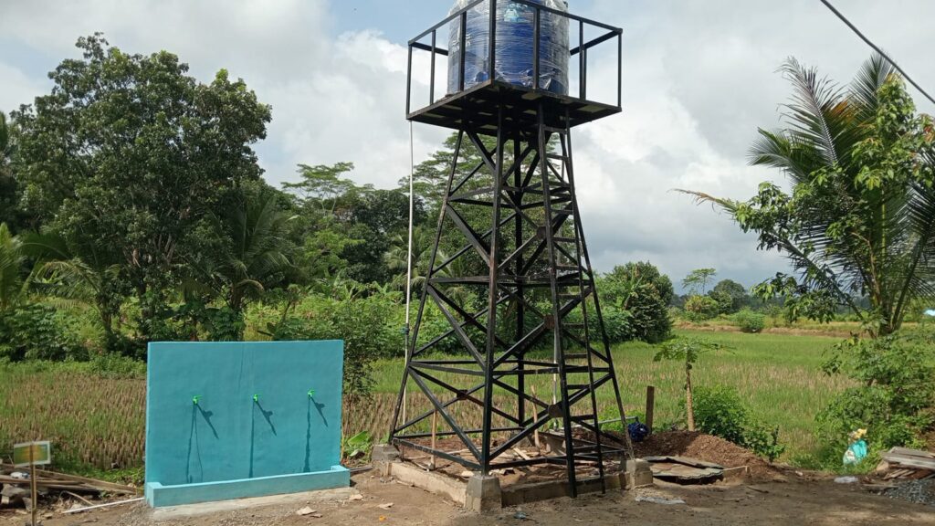 Sumur Bor TMMD 127 Bantu Warga Cikeusal Atasi Krisis Air Bersih