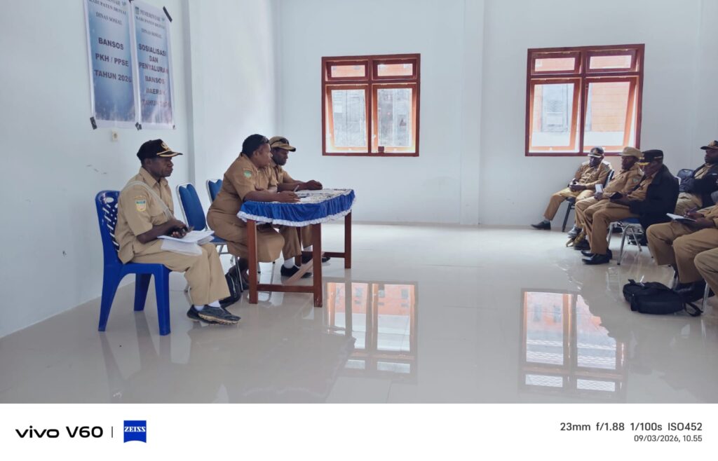 Kadinsos Deiyai Salurkan Bansos 2026, Tiap Kampung Terima Rp70 Juta