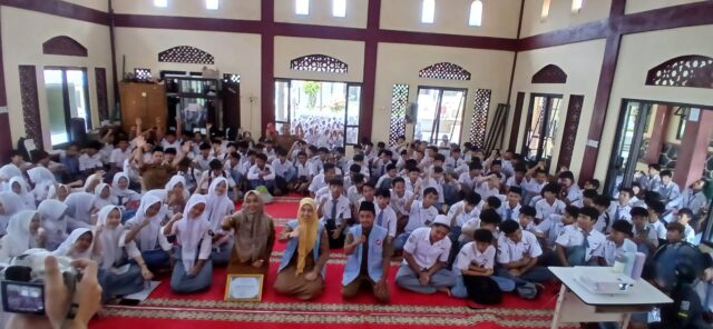 Pemprov Banten Bekali Siswa SMK di Pandeglang Pendidikan Antikorupsi