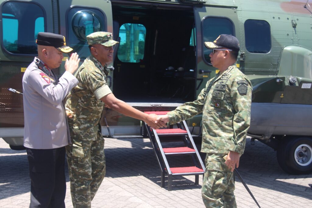 Panglima TNI dan Kapolri Tinjau Kesiapan Mudik di Pelabuhan Merak, Danrem Pastikan Dukungan Pengamanan