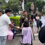 Denpom III/4 Serang dan DEEPMEATS Bagikan Takjil Gratis di Bulan Ramadan