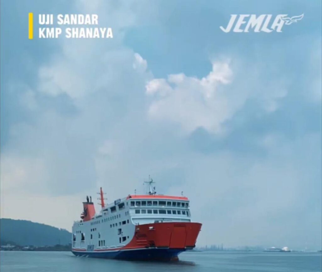 KMP Shanaya Uji Sandar di Merak, Siap Layani Lintasan Padat