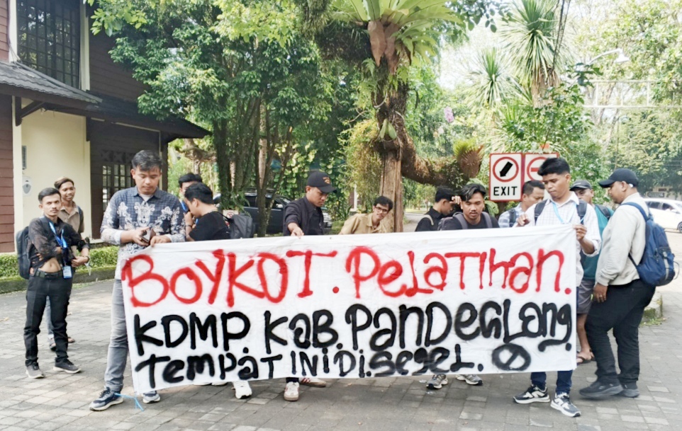 Desak Transparansi Anggaran dan Kompetensi Pemateri, Pelatihan Management Strategis Pengurus KDMP Kabupaten Pandeglang Berakhir Kisruh