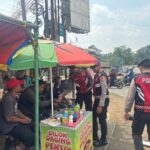 Cegah Kriminalitas, Personel Detasemen Perintis Polri Sapa Warga Melalui Patroli Jalan Kaki