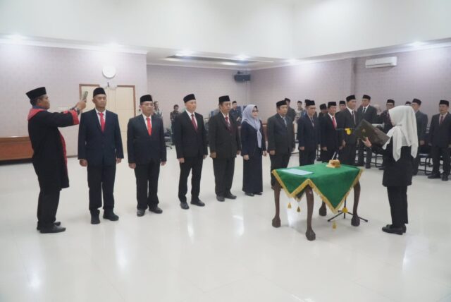 Bupati Pandeglang Lantik 9 Pejabat Eselon IIb, Tekankan Respons Cepat untuk Pelayanan Publik