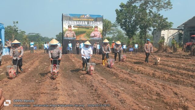 Kapolda Banten Inisiasi Penanaman Jagung di Lahan Tidur Kabupaten Serang