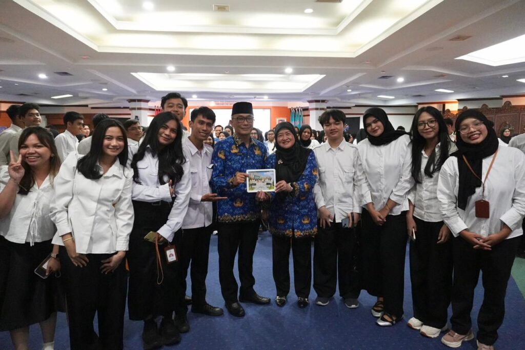 Kepala BKN Bekali Peserta MagangHub Kunci Sukses di Dunia Kerja Kepala BKN Bekali Peserta MagangHub Kunci Sukses di Dunia Kerja