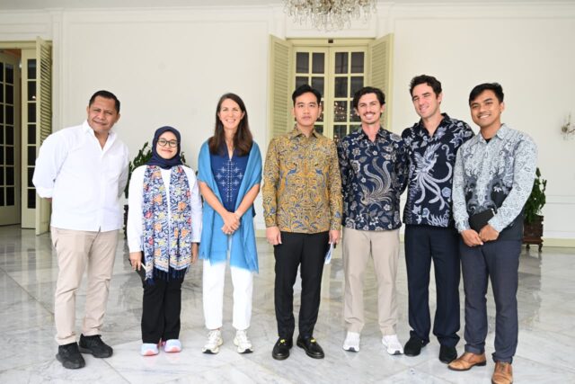 Gibran Bahas Penguatan Gerakan Bersih Sungai Bersama Sungai Watch‎