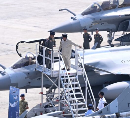 Prabowo Serahkan Enam Rafale dan Sistem Pertahanan Modern untuk TNI AU