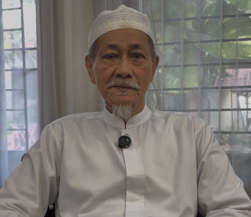 KH Embay Mulya Syarif Minta Penanganan Insiden TNI-Brimob Dilakukan Transparan KH Embay Mulya Syarif Minta Penanganan Insiden TNI-Brimob Dilakukan Transparan
