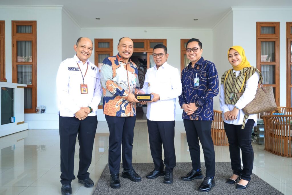 Andra Soni Minta Sinergi BPJS Ketenagakerjaan Diperkuat Andra Soni Minta Sinergi BPJS Ketenagakerjaan Diperkuat