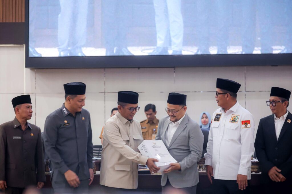 Pemprov Banten Catat Realisasi Pendapatan Rp 9,74 Triliun pada 2025 Pemprov Banten Catat Realisasi Pendapatan Rp 9,74 Triliun pada 2025