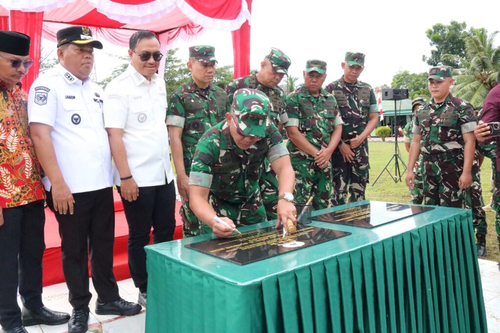 Danpusterad Tutup Karya Bakti TNI AD di Mentawai, Rampungkan RTLH hingga Jembatan Danpusterad Tutup Karya Bakti TNI AD di Mentawai, Rampungkan RTLH hingga Jembatan