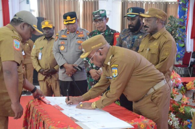 OKP Puncak Ilaga Apresiasi Program Beasiswa Puncak Cerdas