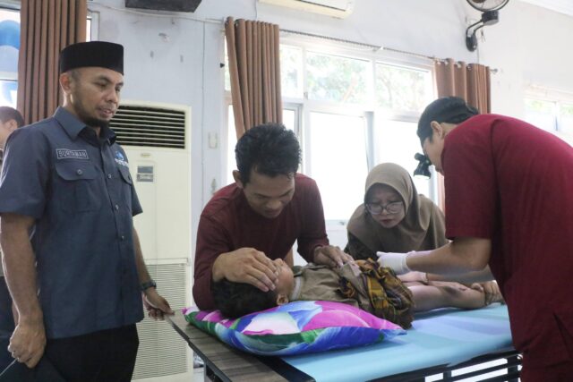 IKA SMAN 1 Ciruas Gelar Khitan Massal untuk 100 Anak Usai Pelantikan Pengurus