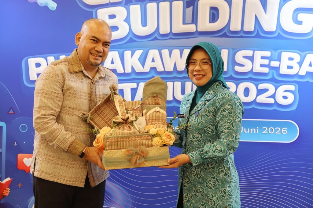 Bunda Literasi Banten Dorong Budaya Baca Dimulai dari Keluarga Bunda Literasi Banten Dorong Budaya Baca Dimulai dari Keluarga