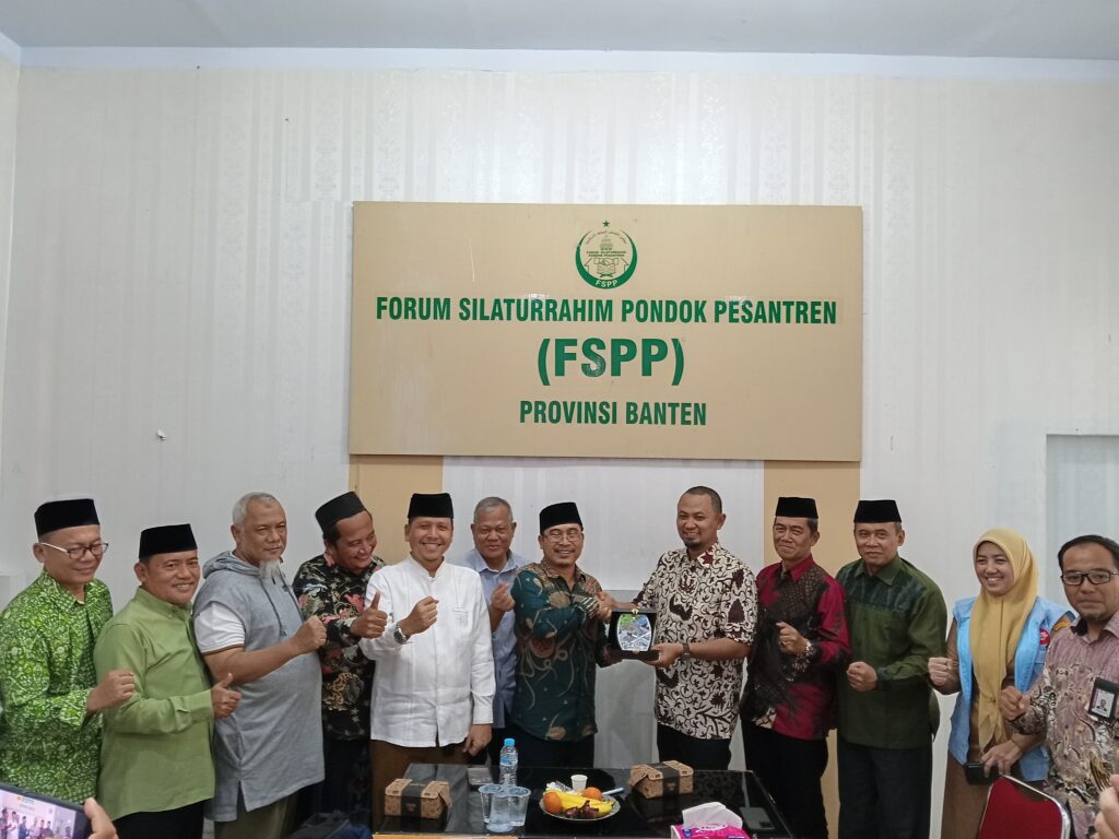 Pesantren Didorong Jadi Garda Depan Gerakan Antikorupsi di Banten Pesantren Didorong Jadi Garda Depan Gerakan Antikorupsi di Banten