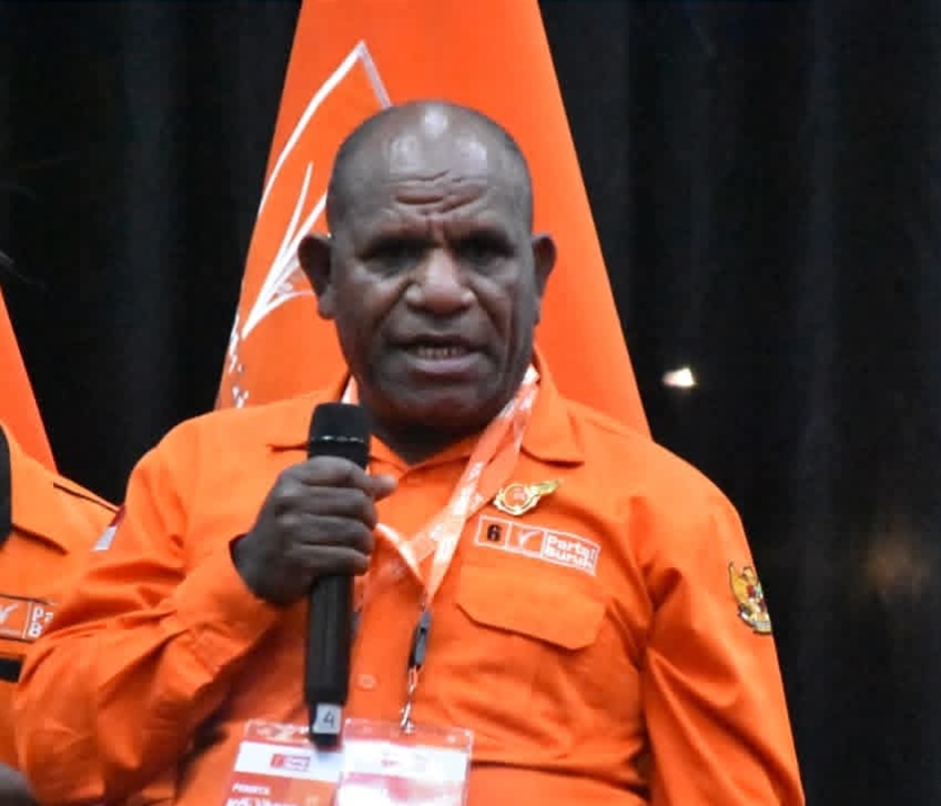 Negara, Hak Asasi Manusia, dan Tanggung Jawab Politik di Tanah Papua Negara, Hak Asasi Manusia, dan Tanggung Jawab Politik di Tanah Papua
