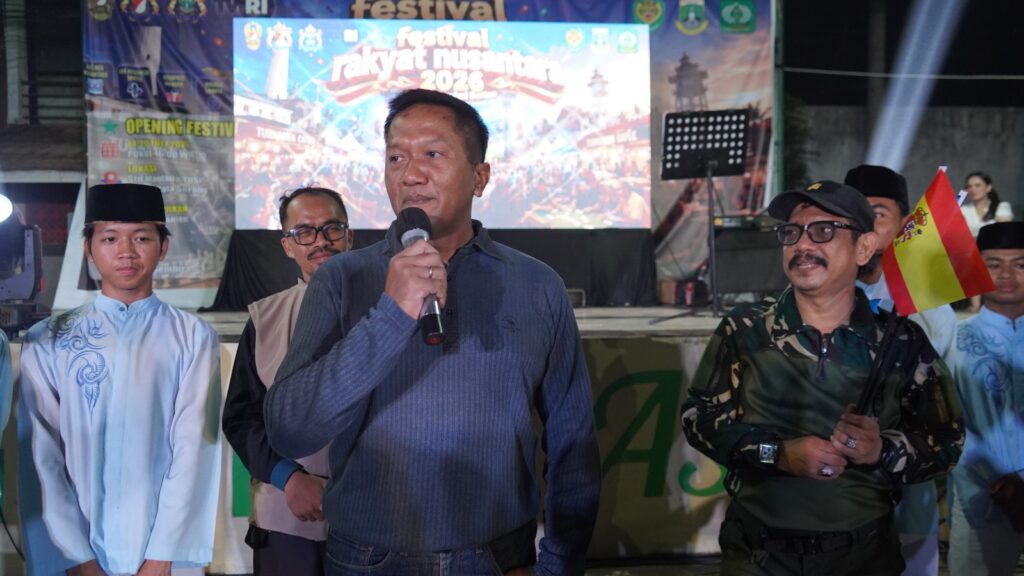 Festival Rakyat Nusantara Ditutup Meriah, Nobar Final Piala Dunia Tarik Ratusan Warga Festival Rakyat Nusantara Ditutup Meriah, Nobar Final Piala Dunia Tarik Ratusan Warga