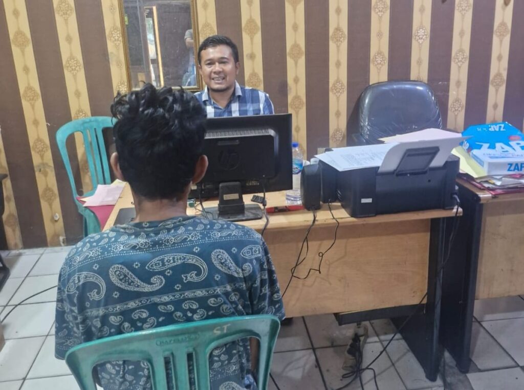 Mobil Sewa Digadaikan untuk Judi Online, Residivis Pencurian Ayam Ditangkap Mobil Sewa Digadaikan untuk Judi Online, Residivis Pencurian Ayam Ditangkap