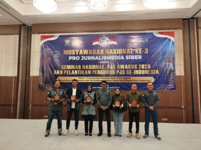 PJS Beri Penghargaan kepada ASDP Merak, Kukuhkan Pengurus Daerah pada Munas III‎