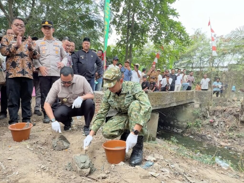 Kodim Serang Bangun Jembatan Beton di Walantaka, Warga Akhiri Penantian 40 Tahun Kodim Serang Bangun Jembatan Beton di Walantaka, Warga Akhiri Penantian 40 Tahun