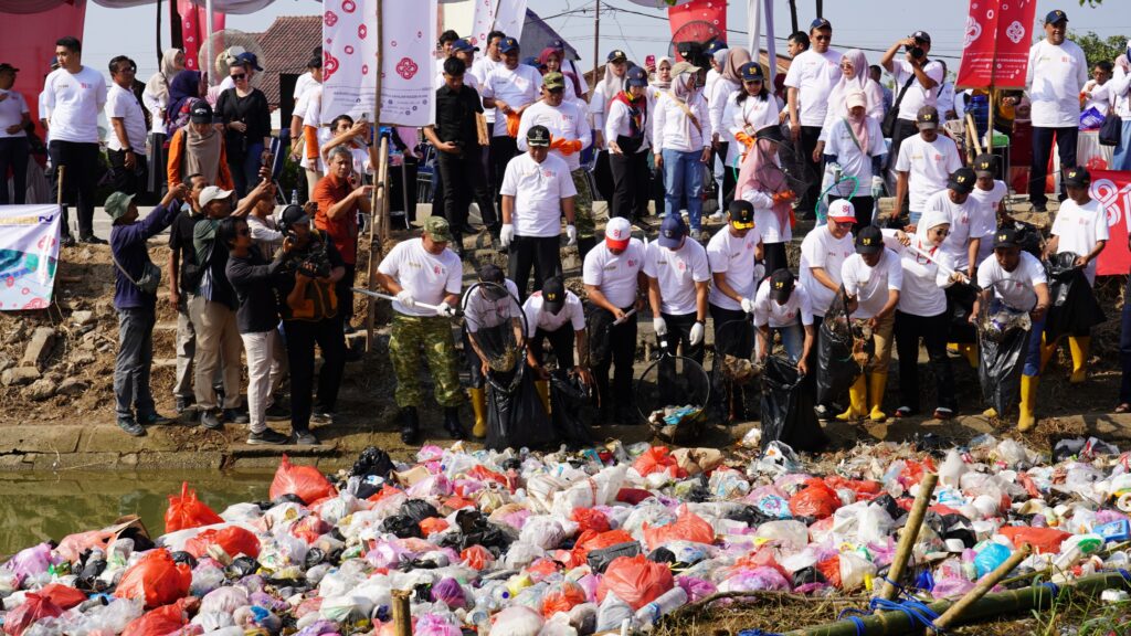 Program Irigasi Bersih Nasional Sasar Saluran Ciujung di Kota Serang Program Irigasi Bersih Nasional Sasar Saluran Ciujung di Kota Serang