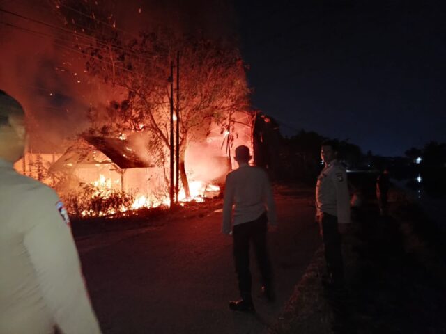 Lapak Rongsokan di Ciruas Terbakar, Kerugian Ditaksir Rp30 Juta