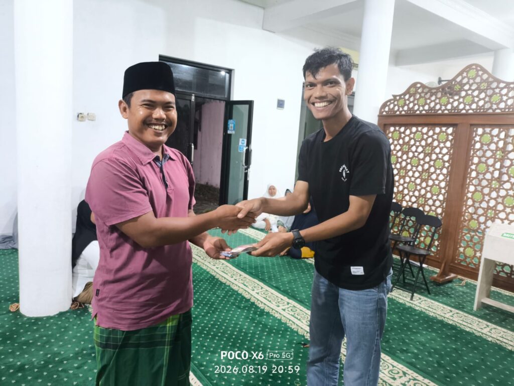 Bank Sampah Barokah Salurkan Bantuan untuk Maulid Nabi di Kapudenok