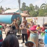 Hadapi Kemarau, SerangTimur dan PT Pinarat Salurkan 16 Ribu Liter Air Bersih ke Warga Ragas