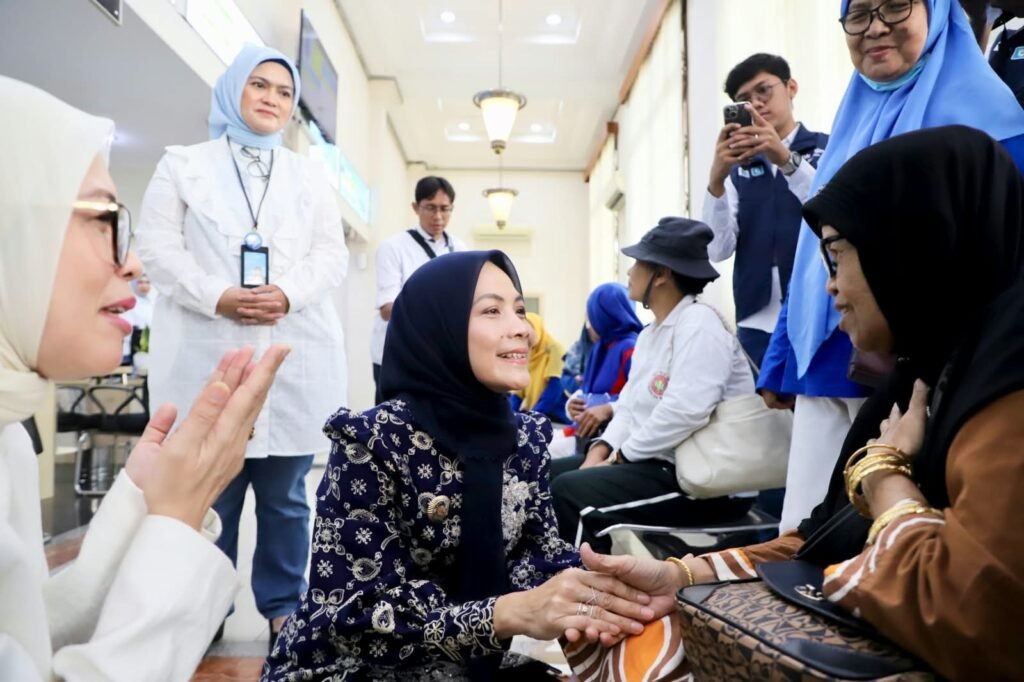Bupati Serang Ajak Nasabah Perbankan Dorong Ekonomi Daerah Bupati Serang Ajak Nasabah Perbankan Dorong Ekonomi Daerah