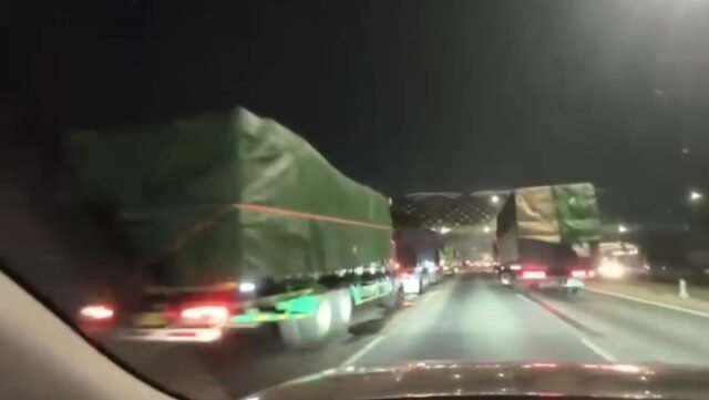 Antrean Truk Mengular di Banten, Solar Jadi Rebutan