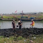 Nelayan Kubang Puji Normalisasi Sungai dengan Cangkul, Pemerintah Dipertanyakan