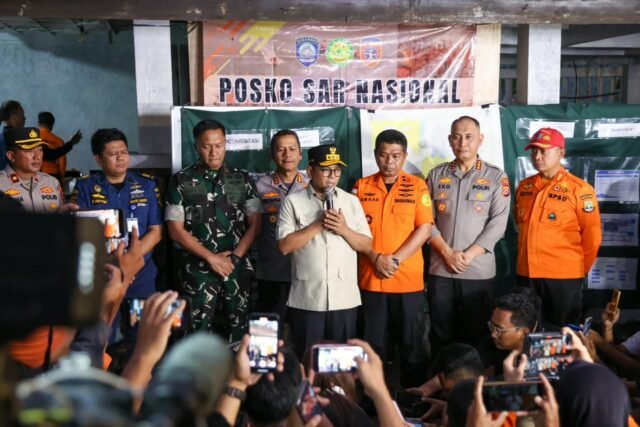 Pencarian Lima Jurnalis dan Tiga Kru Kapal di Selat Sunda Diperpanjang