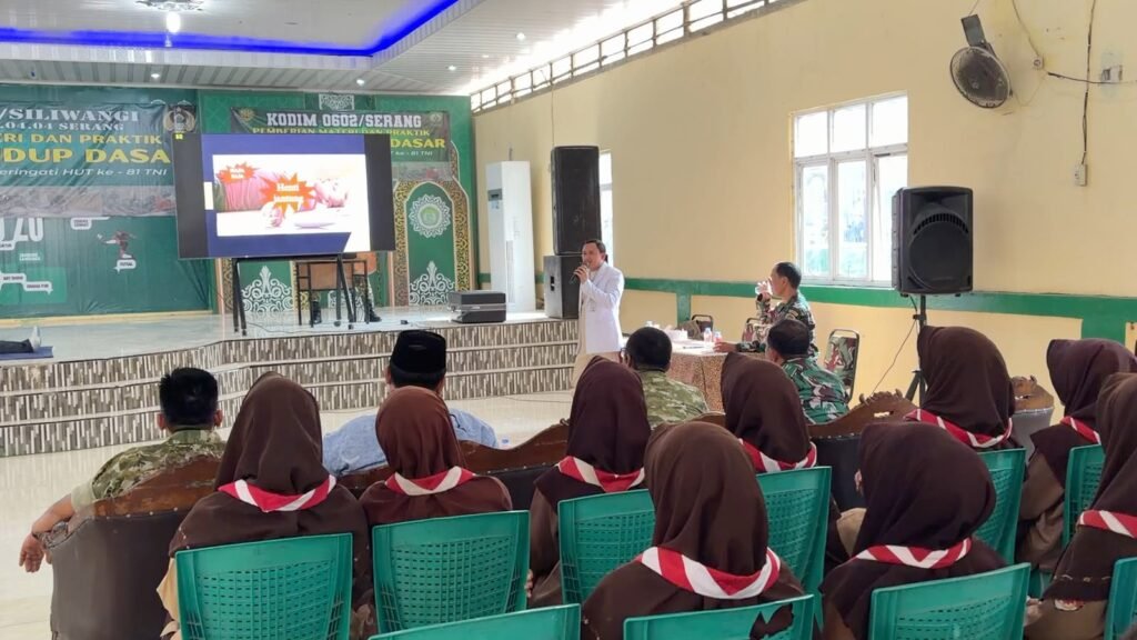 Kodim 0602/Serang Bekali Pelajar dengan Keterampilan Bantuan Hidup Dasar