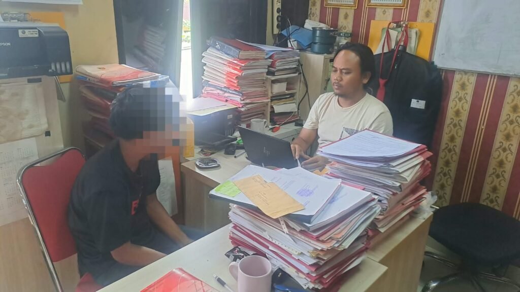 Foto DPO Viral, Pemuda di Serang Ditangkap Saat Hendak Temui Korban Foto DPO Viral, Pemuda di Serang Ditangkap Saat Hendak Temui Korban