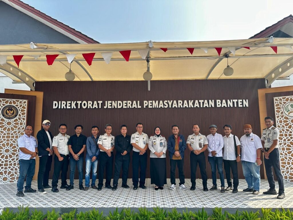 PWI Banten dan Ditjenpas Perkuat Keterbukaan Informasi Pemasyarakatan PWI Banten dan Ditjenpas Perkuat Keterbukaan Informasi Pemasyarakatan