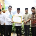Andra Soni Raih Penghargaan Al Khairiyah, Mengaji Disiapkan Jadi Muatan Lokal