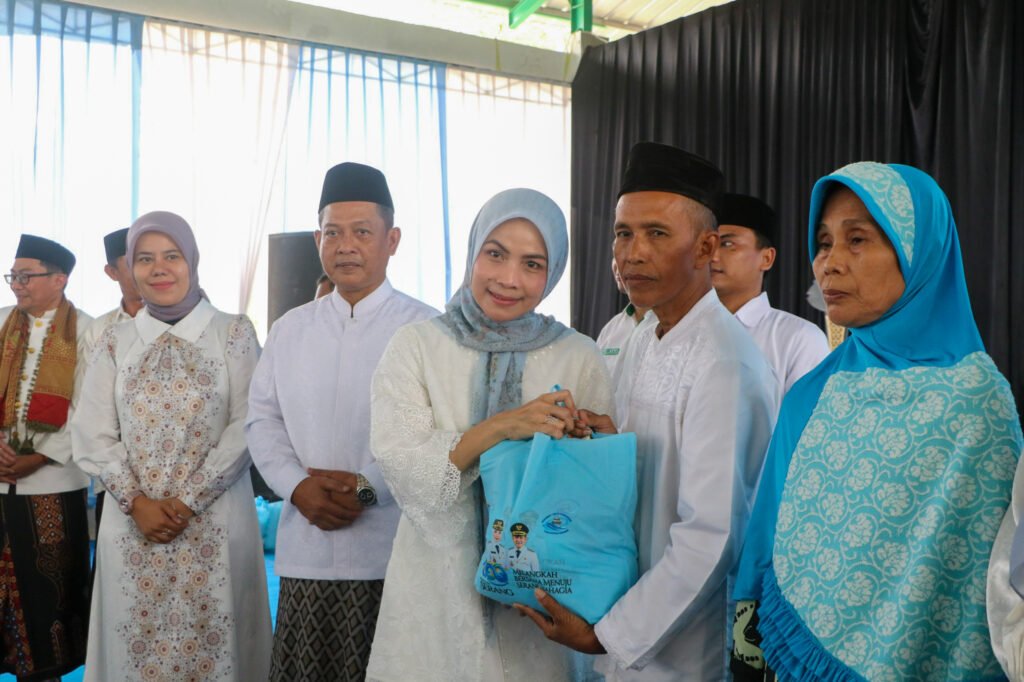 Bupati Serang Dorong Pesantren Kembangkan Ekonomi Berbasis Agro Eduwisata Bupati Serang Dorong Pesantren Kembangkan Ekonomi Berbasis Agro Eduwisata