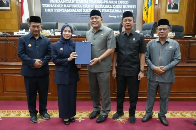 Bupati Serang Dorong Pembahasan Raperda Tata Ruang dan Aset Daerah Berjalan Terbuka