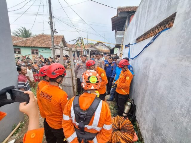 Pria 35 Tahun Ditemukan Meninggal di Dalam Sumur di Tunjung Teja