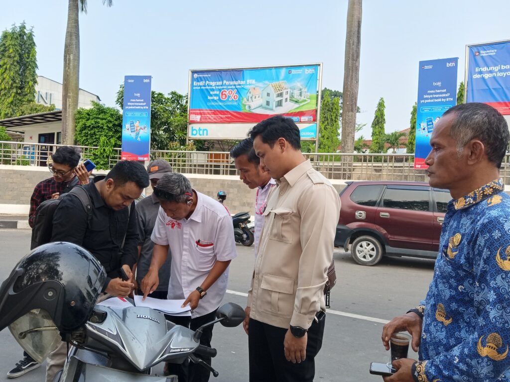 Fauzi Desviandy Verifikasi Calon Penerima Becak Listrik Bantuan Presiden di Cilegon